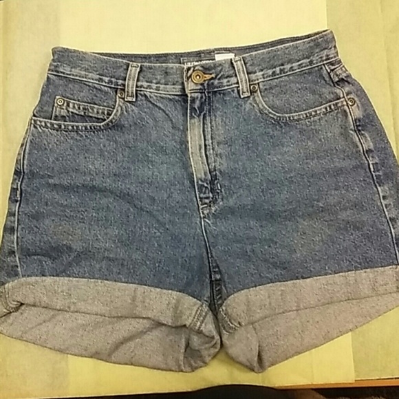 liz claiborne jean shorts